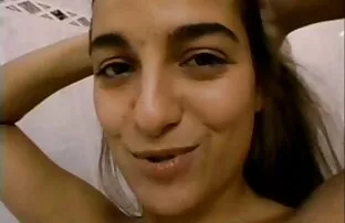 Servo ragazza non ha paura di guadagnare soldi vedere video hard gratis come una puttana