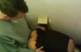 Asiatico con piccolo tette masturbarsi con un vibratore in video hard animal gratis pelle stivali su letto