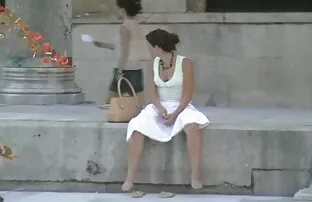 Giovane ragazza giapponese pronto a servire il tuo cazzo figlio con la mano e la lingua film porno gratis e