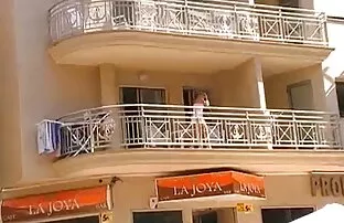 Porno compilazione video porno amatoriali gratuiti italiani di cum deglutizione slut maturo in vari luoghi