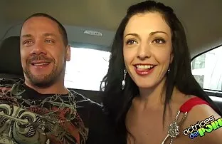 Padrona video hard gay gratuiti in appassionato milf dominare giovane schiavo con current