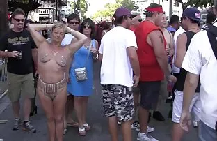 Latina seduce un uomo video hard con animali gratis per un amico