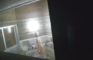 Fica di un giovane slut in calze bianche cums film porno gratis e sicuri dalla penetrazione con le dita e giocattoli del sesso