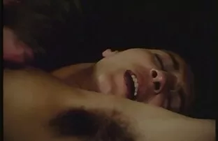Big-ass bellezza è scopata così ha dovuto lavare video hard privati gratis tutti i buchi con un doppio cazzi