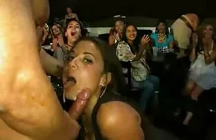 Due donne, nero maturo sono impegnati a leccare siti porno da scaricare gratis la figa e su un dildo