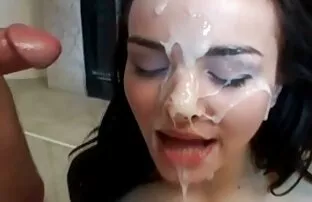 Grande tette maturo porno stella film porno gay gratis equitazione un businessman in un sedia e scopata lui