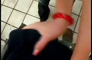 Una giovane ragazza video hard lupo gratis ha deciso di avere una bella scopata con il suo vicino preferito